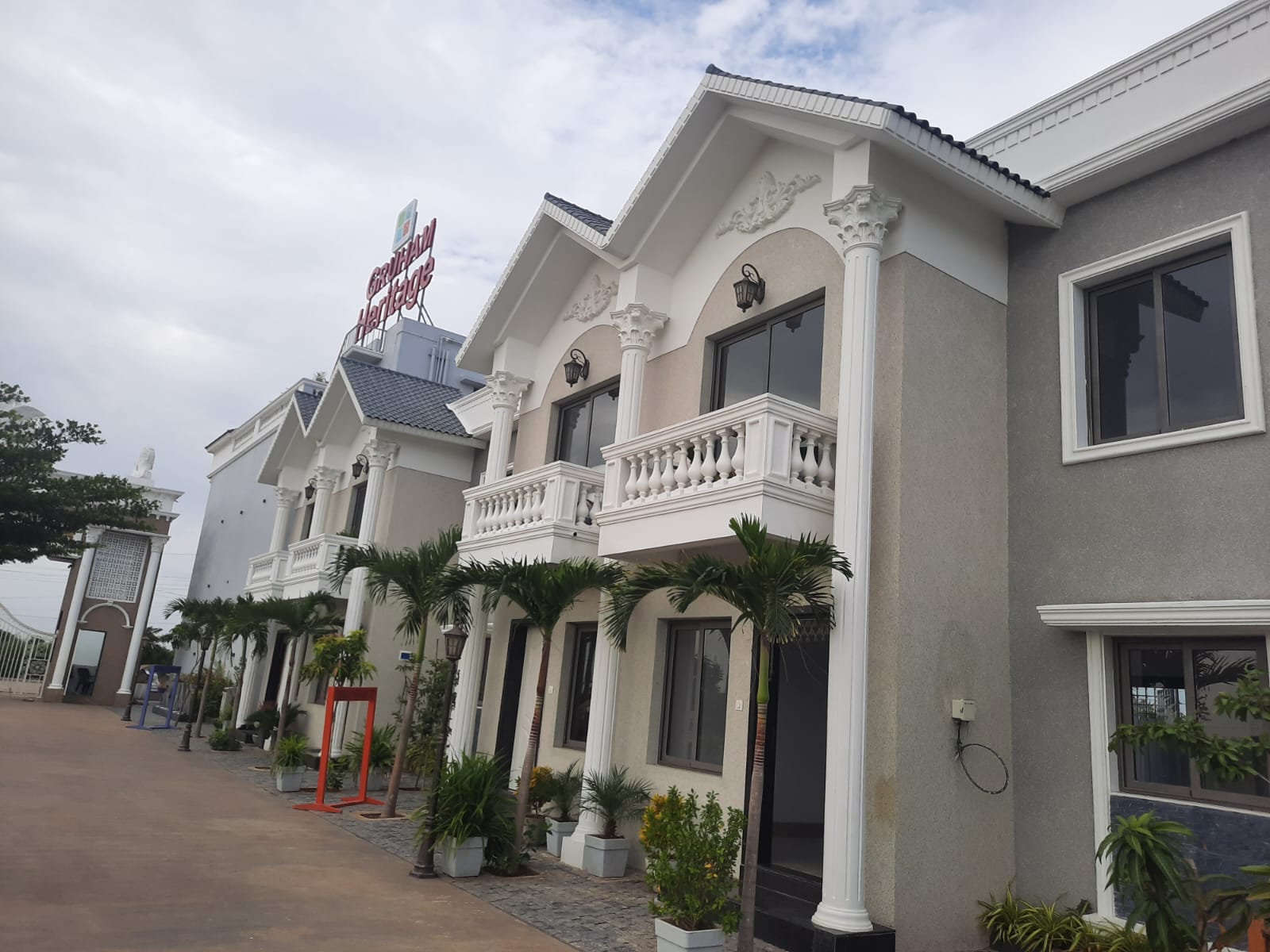Vintage Villa
